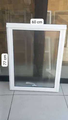 Janela max-ar 77 X 60 linha suprema ( tenho 08 pecas)