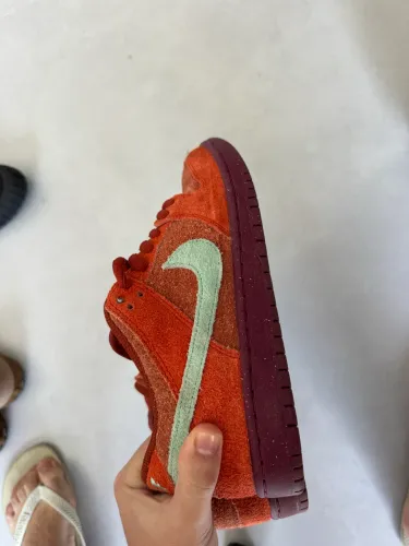 DUNK LOW 