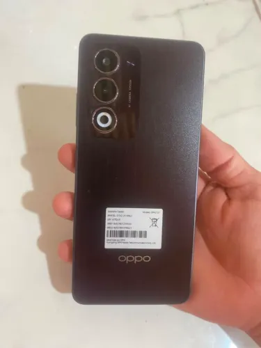 Vendo um oppo, tá zerado tem nota fiscal e caixa