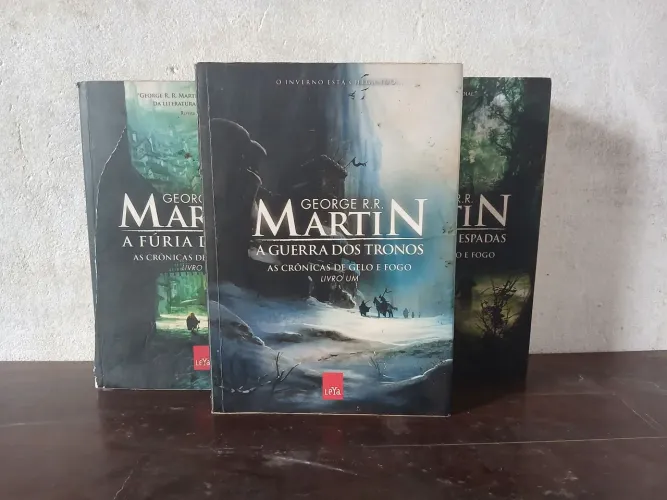 Os 3 primeiro de livros game of throne 