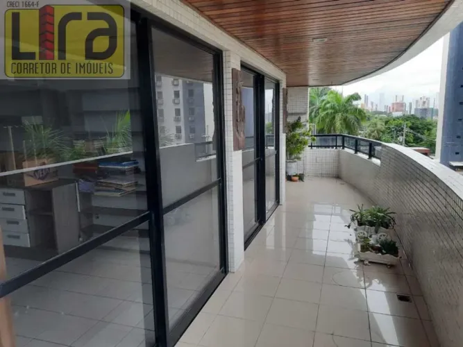 Edifício Anacapri para vender no Miramar