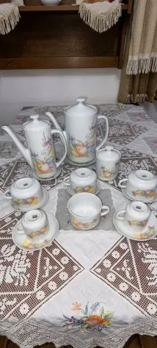 JOGO DE CHÁ E CAFÉ INCOMPLETO POZZANI