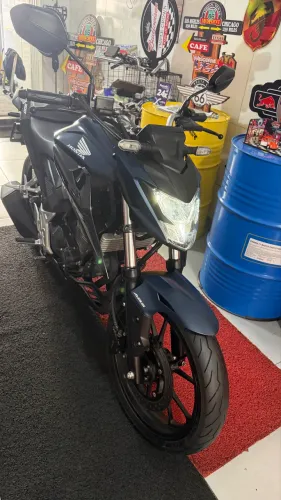 CB300 F ABS 2025 MARAVILHOSA