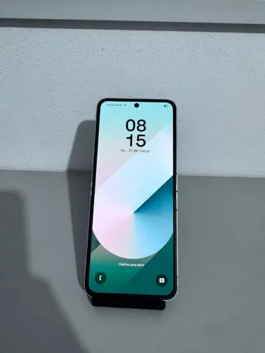 Galaxy Zflip 6 256gb snapdragon 8 gen 3 tela zera 