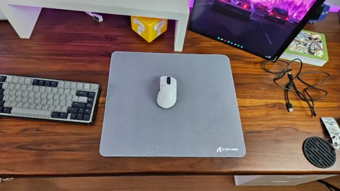 Mousepad gamer cinza Attack Shark