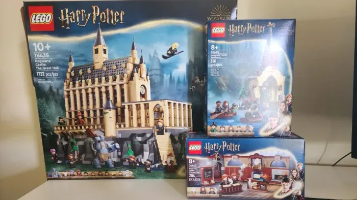 Conjunto Lego Harry Potter - Grande salão + Casa de barcos + Sala de aula de feitiços