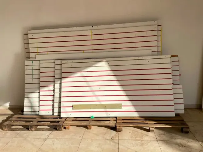 **Painel Canaletado MDF 1,17x2,20m | Painel Expositor de Parede | MDF | Loja, Comércio, V