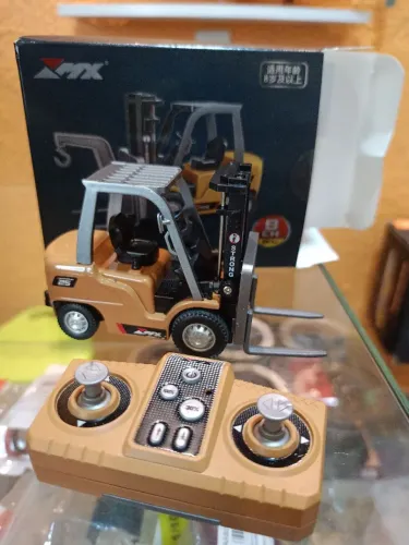 Empilhadeira controle remoto (modelismo)