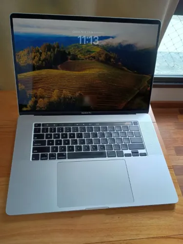 MacBook Pro 16" 2019 i9 8-core 16GB SSD 1TB Radeon 5500M - 170 ciclos - Caixa original