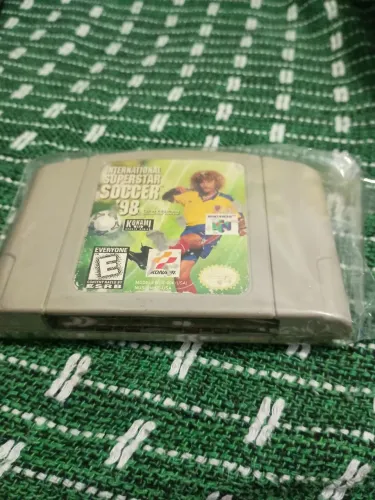 Jogo internacional super star soccer de Nintendo 64