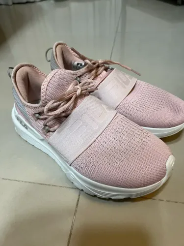 Tênis rosa FILA número 35 usado poucas vezes