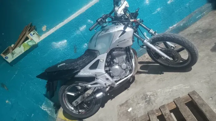 Vendo moto Twister cbx 250 
