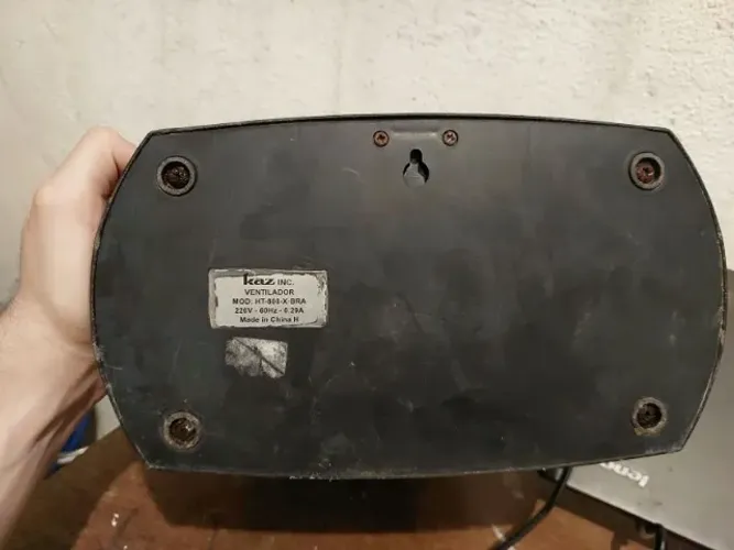 Vendo ventilador Honeywell/Kaz modelo HT-800-X-BRA, modelo antigo do início dos anos 2000,