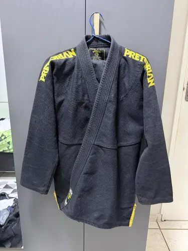 Kimono jiujitsu preto a1 petrorian 