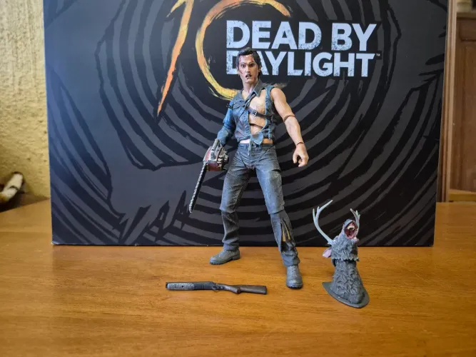 NECA Ash Williams Evil Dead 2 original (Detalhe no gatilho).