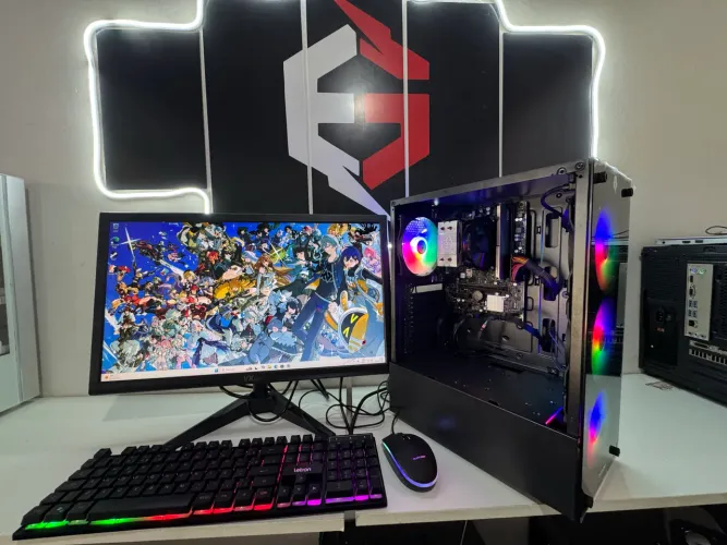 Pc Gamer Ryzen 3 pro + 16gb de memória + SSD de 240 + Fonte de 500w