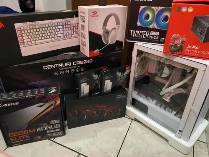 PC gamer Ryzen 5 5600 + RX6750XT 12GB e 32GB RAM