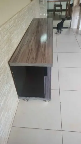 Rack para Sala em Ótimo Estado - Prático e Elegante