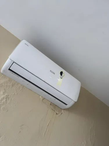 Ar condicionado split Elgin 220V