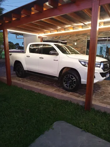 Toyota Hilux CD SRX 4X4 2.8 TDI 16V Diesel Aut. 2019