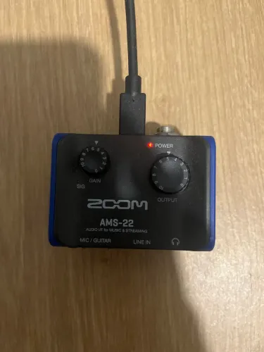 Zoom AMS-22