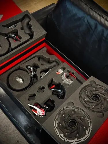 Kit Upgrade SRAM RED ETAP AXS 2X12V Disc hidráulico PRETO