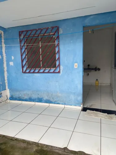 Alugo casa para casal