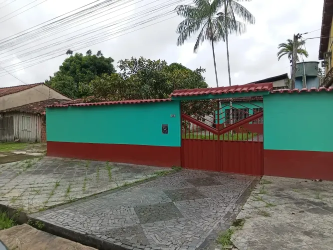 Castanhal/Pa alugo Casa Terrea com 2 quartos sendo 1 suite , Bairro Saudade I - Castanhal