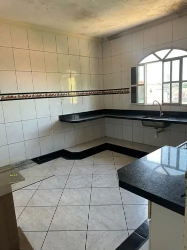 Alugo casa no bairro Vila Atlântida