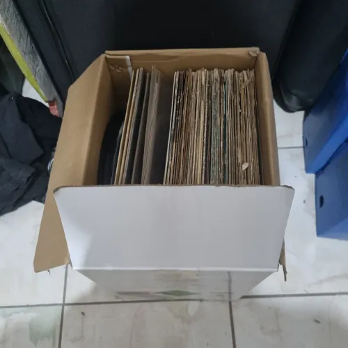 Caixa com 50 Discos para decoração no estado