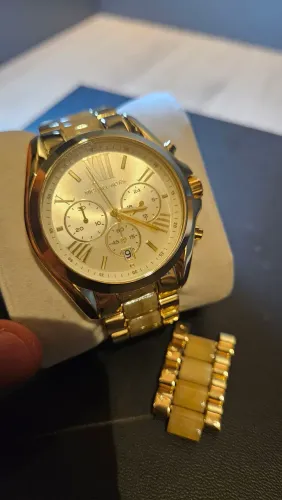 Relógio Michael Kors Feminini dourado MK5722