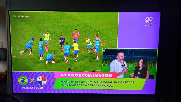 VENDO TELEVISÃO 