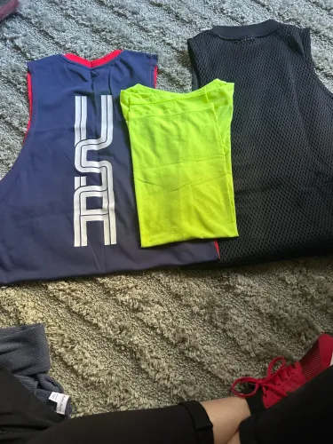 Kit Regatas Nike : Três regatass tam. M unissex semi novas e 1 camiseta usada dryfit