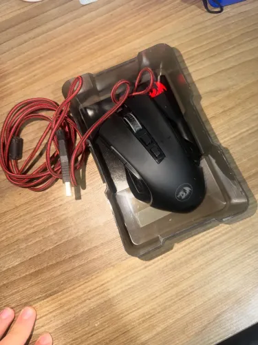 Mouse Gamer Redragon M607 RGB com Botões Laterais e Alta Precisão