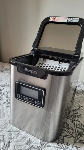 Máquina de Gelo portátil Gelopar - Modelo GMGD-15 AI