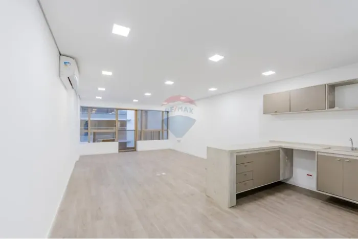 Sala Comercial à venda 50m² na Rua Cerro Corá com móveis planejados - Vila Romana/ Alto da