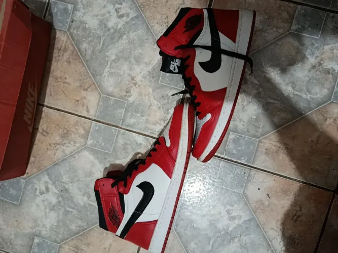 ? Jordan Vermelho Original - Usado Apenas 1 Vez | Estado de Novo