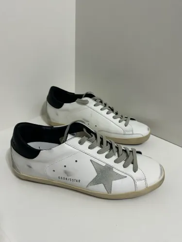 Golden Goose SuperStar