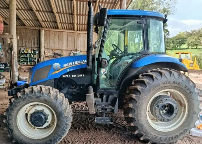 Trator TL75E New Holland, Ano 2017