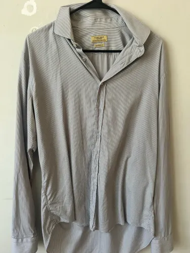 Camisas - TAM G, R$150 DUAS peças ZARA