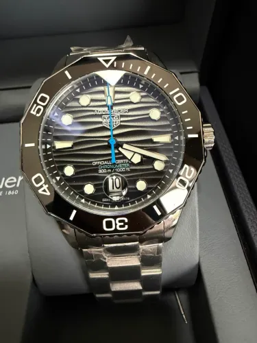 TAG Heuer Aquaracer Professional