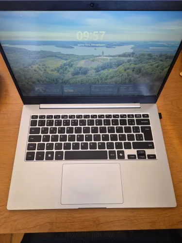 GALAXY BOOK GO