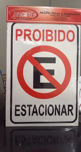 Placa de proibido estacionar
