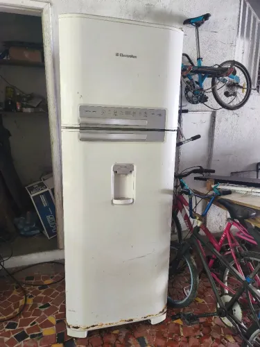Vendo geladeira usada para conserto