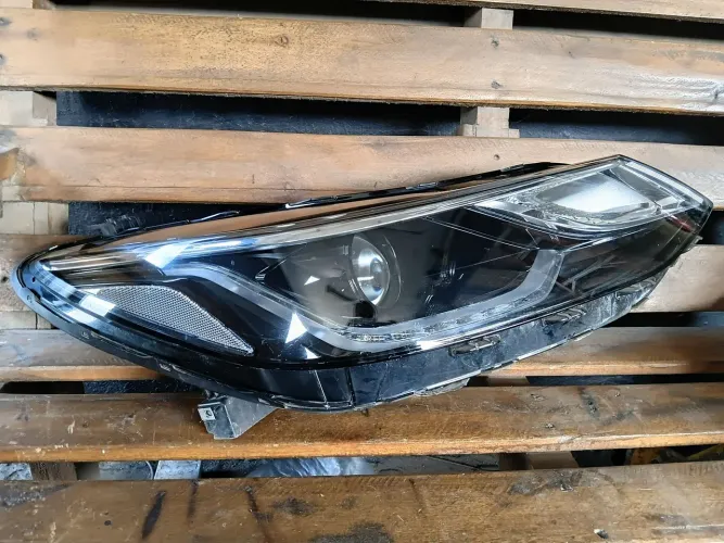 Farol Do Cruze Com Led Lado Direito 2024