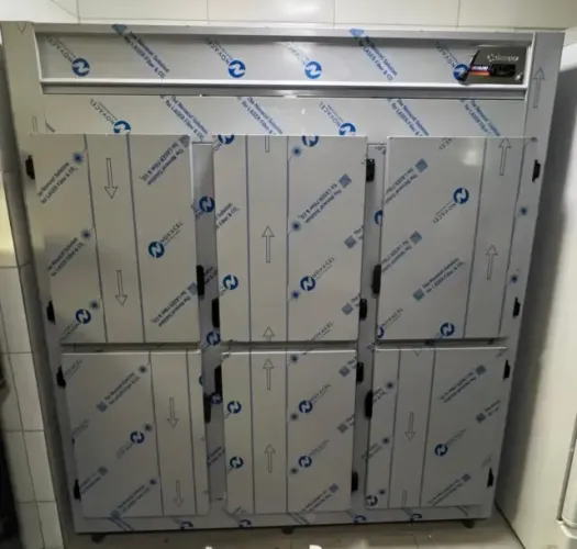 GELADEIRA COMERCIAL 4 PORTAS POLAR