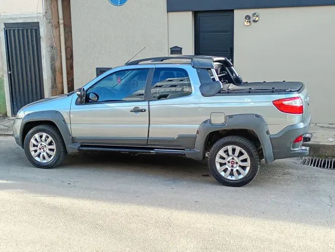 Fiat Strada Adventure1.8/ 1.8 Locker Flex CD 2015