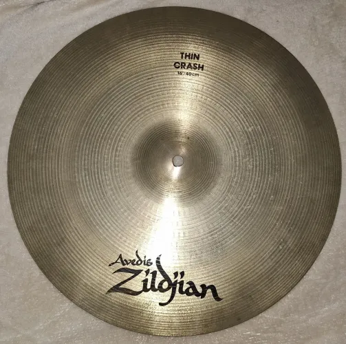 Zildjian Avedis Thin Crash 16 dos primeiros