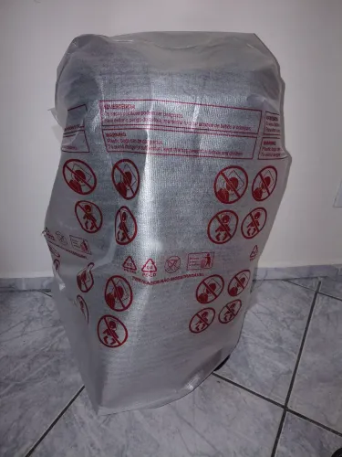 Caixa de Som LG Xboom RNC5 ,novinha,tirei da cx só para testar..