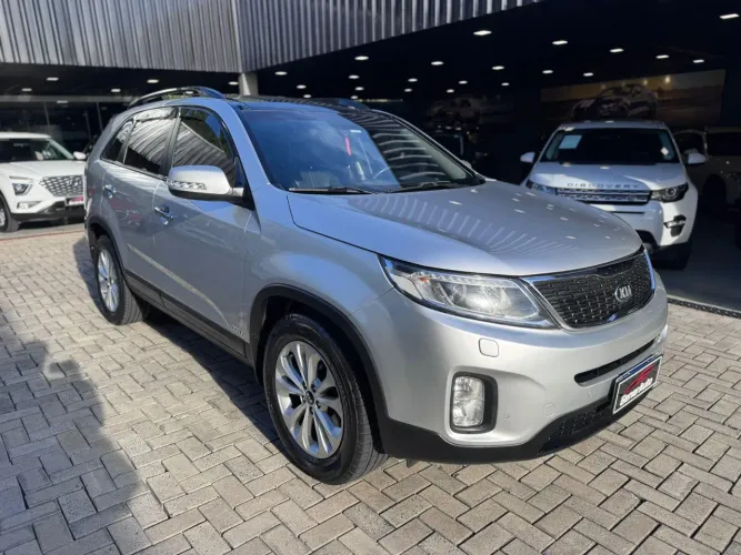 Kia Motors Sorento 3.5 V6 24V 278cv 4X4 Aut. 2014